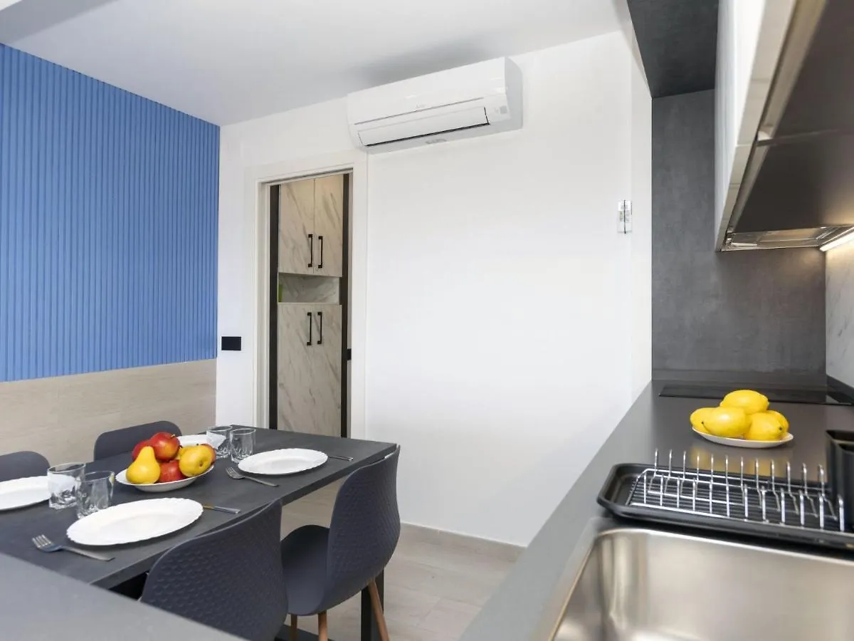 Apartment Caravela Beach By Interhome Lloret de Mar
